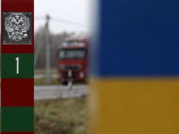 У Білорусі вводять плату за виїзд в Україну, Польщу та Литву