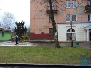 У Нововолинську вже замалювали агітаційні гасла. ФОТО