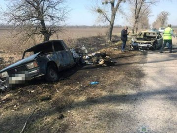 Зухвале пограбування на Київщині: невідомі зі зброєю напали на авто «Укрпошти»
