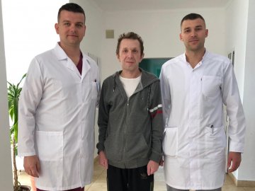 45 днів і три операції: волинські лікарі врятували чоловіка зі складним діагнозом