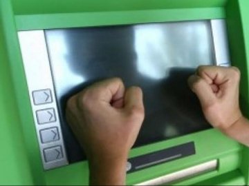 Судили чоловіка, який хотів пограбувати банкомат у Луцьку