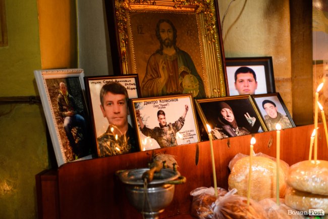 Воїни за покликом серця: у Луцьку відзначили День українського добровольця. ФОТОРЕПОРТАЖ