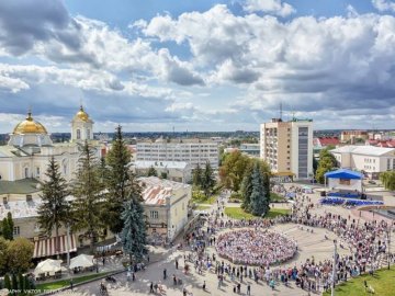 Луцькрада витратила на святкування Дня Незалежності чверть мільйона