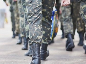 «Хлопці переховувалися від служби»: розповіли деталі «бунту» біля волинського військкомату