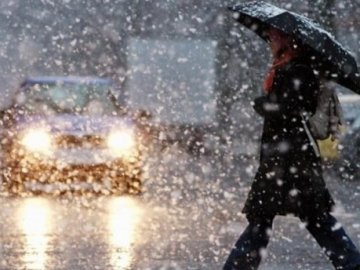 Температура впаде до +2: синоптики прогнозують сніг в Україні з наступного тижня 