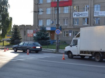 Біля автостанції в Луцьку зіткнулися легковик і вантажівка