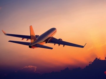 Міністр інфраструктури заявив, що міжнародні авіаперевезення можуть повністю відновитися з 2023 року