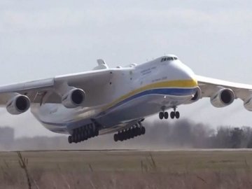Українська «Мрія» доставлятиме в різні країни вантажі для боротьби з COVID-19
