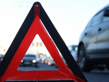 На Львівщині поліцейський збив пішохода та втік з місця аварії
