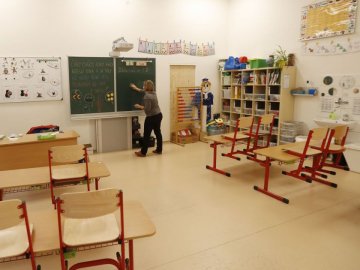 З 22 лютого в Україні почне діяти поділ на карантинні зони: як працюватимуть школи та садочки