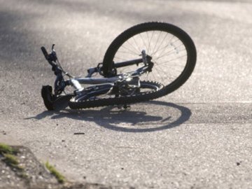 У Луцьку в аварії постраждав велосипедист
