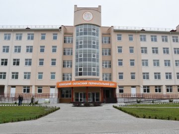 Об'єднання волинського перинатального центру та обласної дитячої лікарні: чи скорочуватимуть працівників медзакладів