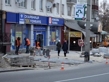 Фірма, яка ремонтувала центральні вулиці Луцька, нанесла бюджету міста збитків на декілька мільйонів