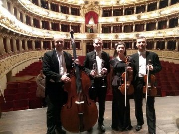 Лучани  гастролюють з симфонічним оркестром Італією