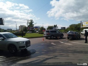 Аварія в Луцьку: зіткнулися позашляховик і вантажівка