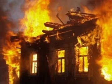 У Луцькому районі  горіли два дачних будинки
