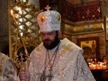 Лихий поплутав: у Тернополі архієпископ «дав жару» у нічному клубі. ВІДЕО