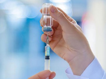 Виробники вакцин не відповідатимуть за ймовірні ризики: у Раді прийняли відповідний закон