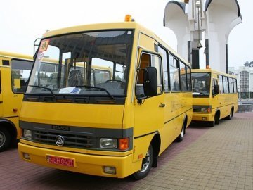 На Волині – 10 нових шкільних автобусів. ФОТО