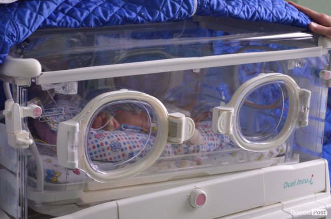 У перинатальному центрі врятували життя крихітному малюку, що важив менше 800 грамів