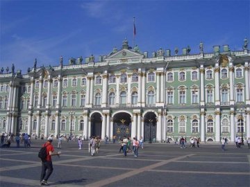 Росія намагається забрати до своїх музеїв цінні експонати з Криму