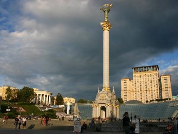 У Києві хочуть знести Монумент Незалежності