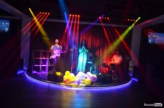 У луцькому «Промені» відкрили караоке.ФОТО