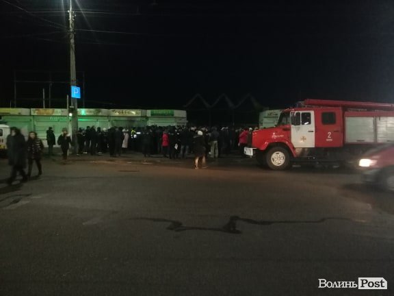 Сиротинська заявляє в поліцію про тілесні ушкодження: ситуація на ринку станом на 18:45. ФОТО