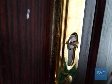 У волинському місті на дверях квартир ставлять «мітки»