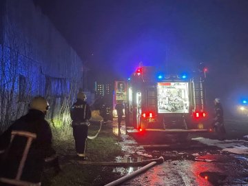 Пожежа на Львівській, у якій згоріли автомобілі: повідомили подробиці і попередню причину