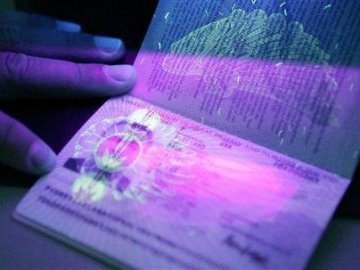 Українцям потрібні біометричні паспорти для безвізового режиму з Європою