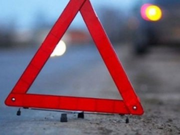 У Львові п'яний поліцейський за кермом авто скоїв аварію