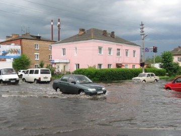 Потужна злива затопила вулиці Ковеля. ФОТО