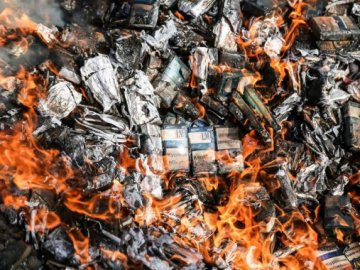 На Волині знищать тютюновий контрафакт, який вже 2 роки зберігається на складах