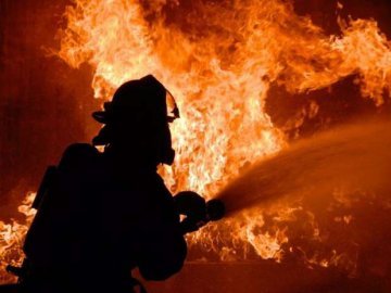 Під час пожежі в Луцьку 12-річний герой рятував бабусю і братика. ФОТО
