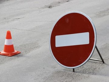 Через ремонт дороги поблизу Луцька – обмежений рух транспорту