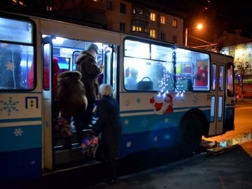 На Новий рік громадський транспорт курсуватиме Луцьком до пізньої ночі