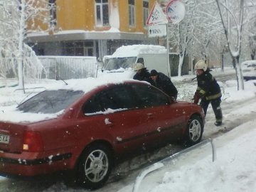 Україну накрило  сильним снігом