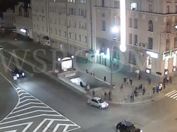 З’явилося відео моменту зіткнення авто у Харкові