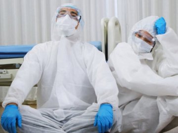 В Україні за добу виявили понад 20 тисяч хворих на коронавірус