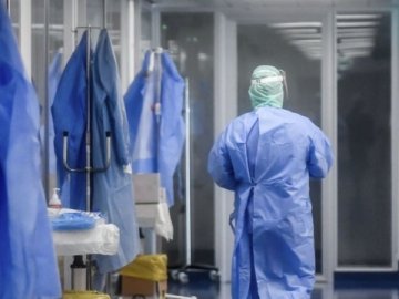 Медики, що рятують волинян від коронавірусу, отримують до 33 тисяч гривень доплат