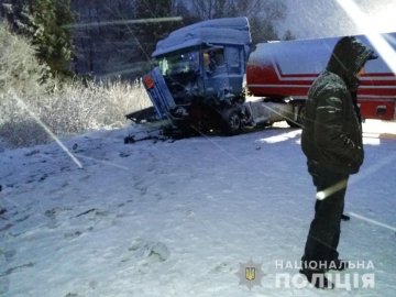 Страшна аварія на Львівщині: постраждали 9 людей