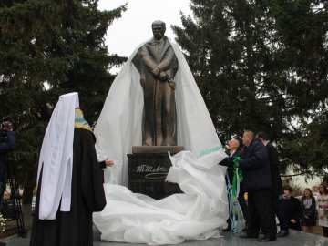 У селі під Луцьком відкрили пам'ятник Тарасу Шевченку