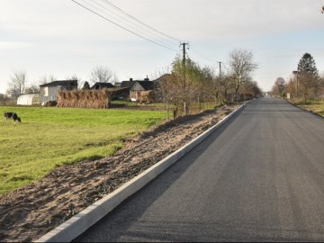 У селі біля Луцька ремонтують вулицю за понад 4,5 мільйона гривень. ФОТО