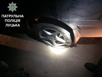 Нічна погоня в Луцьку: патрульні стріляли по колесах