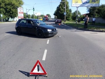 У Луцьку на перехресті не поділили дорогу Volkswagen та ВАЗ. ФОТО