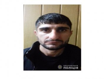 Поліція Волині розшукує вірменина, який скоїв низку злочинів