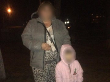 У Луцьку маленькі діти самі прийшли в кафе: поліція розшукала батьків