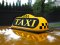 Вакцинованим українцям обіцяють знижки на таксі