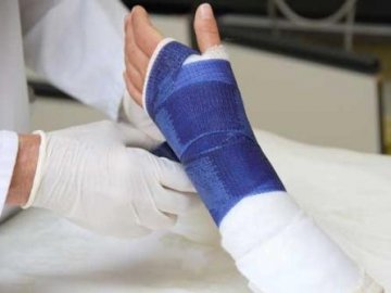 До нововолинської лікарні за тиждень потрапило 25 людей з травмами